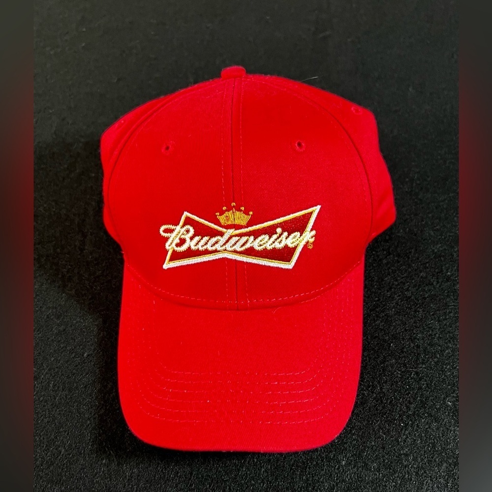 Budweiser Beer Logo Red Snapback Hat Baseball Cap Cotton Adjustable Never Worn